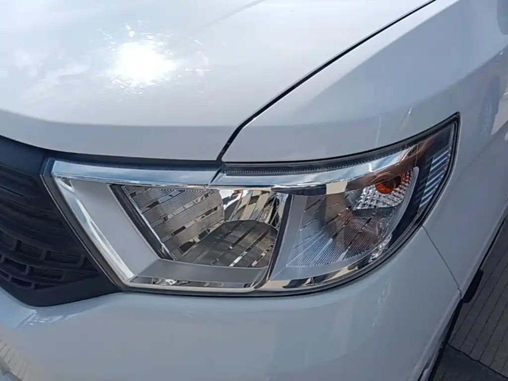 Wuling Hongguang V — миниатюра 24