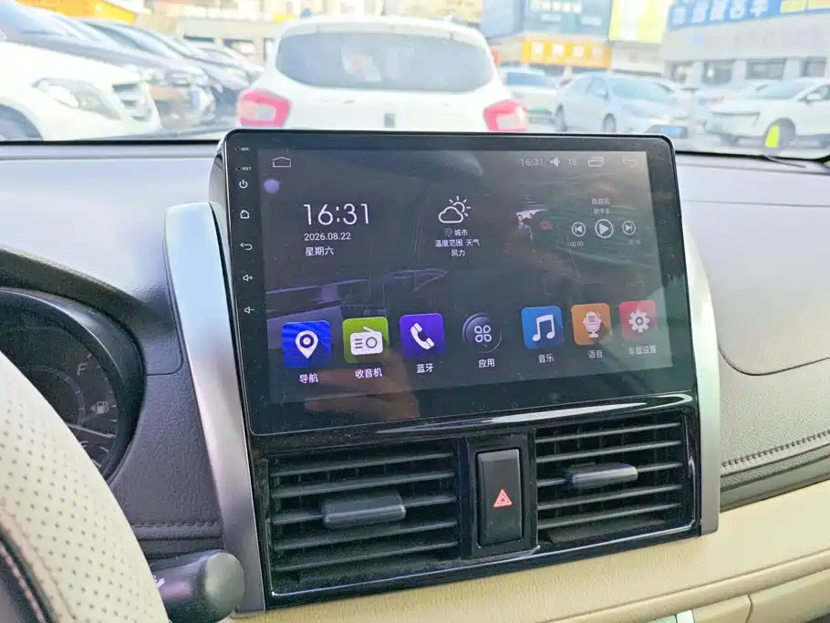 Toyota Yaris L — миниатюра 13