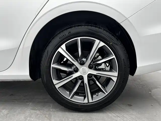 Geely Emgrand 2023 4 Champion 1.5L CVT Luxury