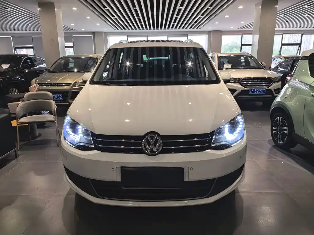 Volkswagen Sharan — миниатюра 2