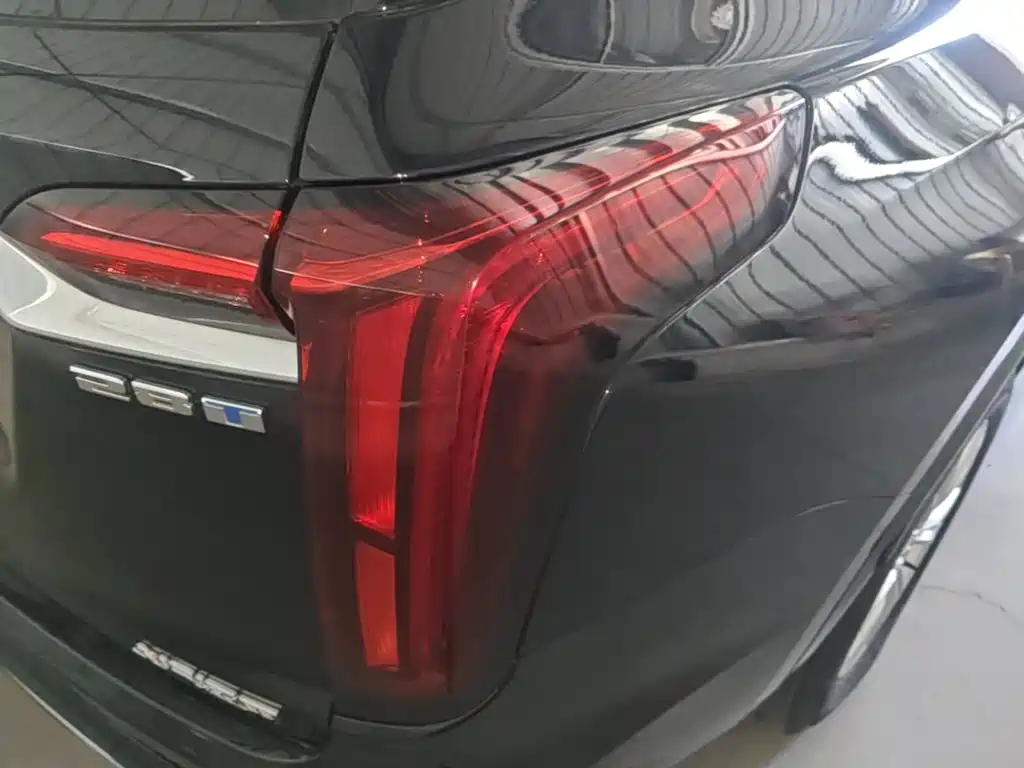 Cadillac XT6 — миниатюра 8