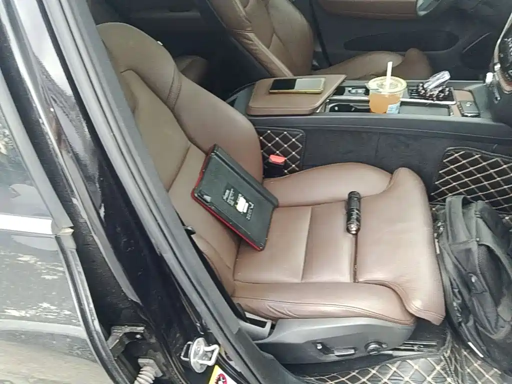 Volvo XC60 PHEV — миниатюра 25
