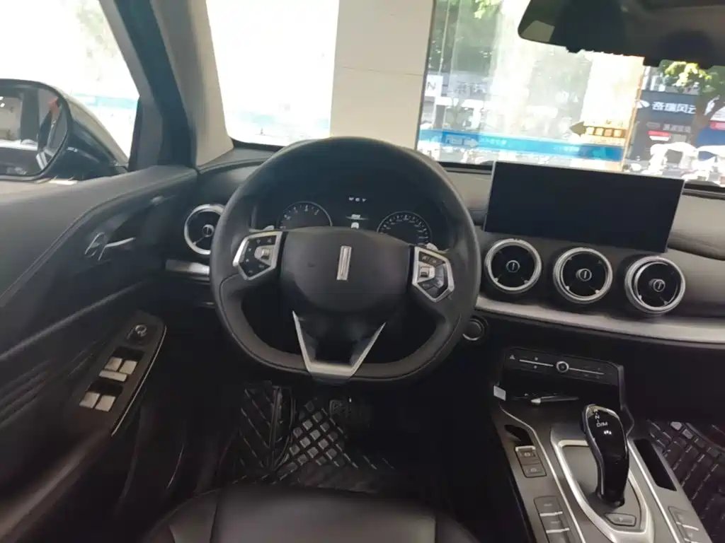 Wey Wey VV5 — миниатюра 11