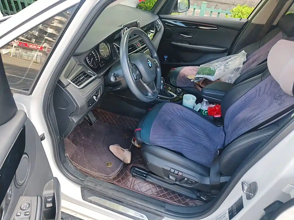 BMW 2 Series Active Tourer — миниатюра 14