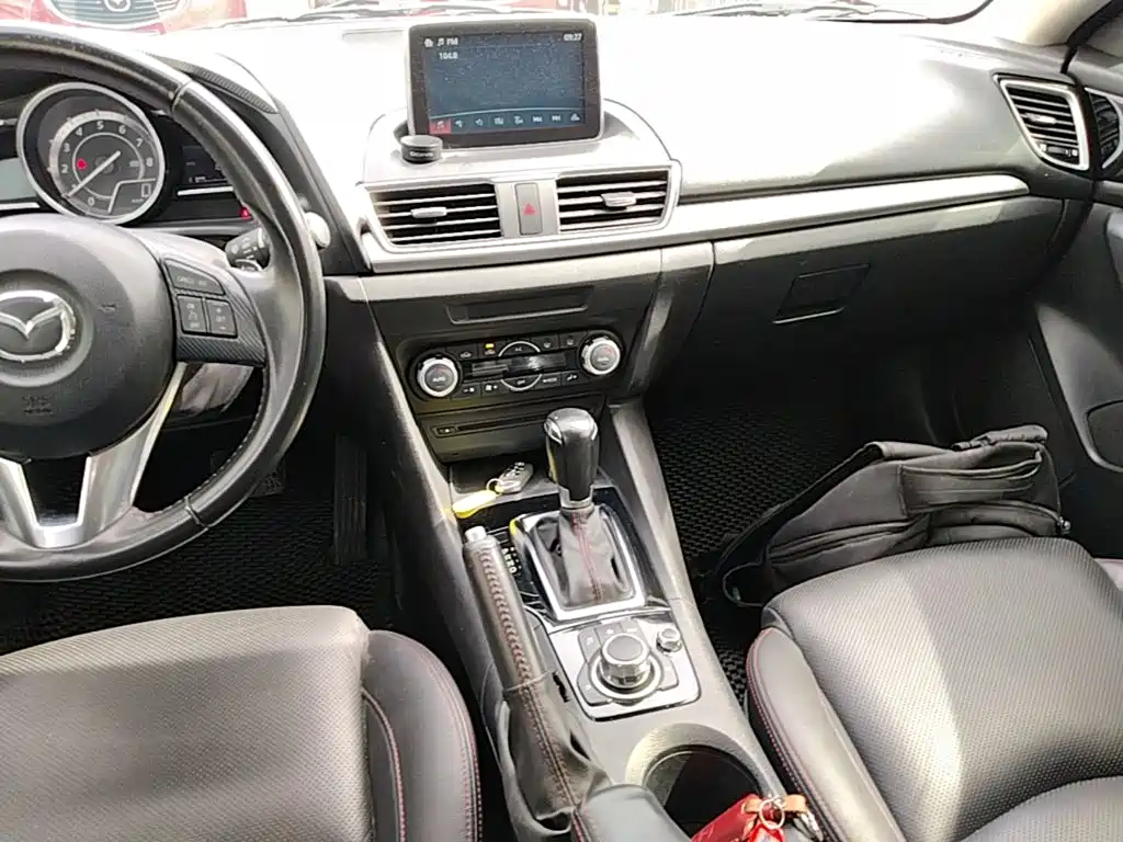 Mazda 3 Axela — миниатюра 13