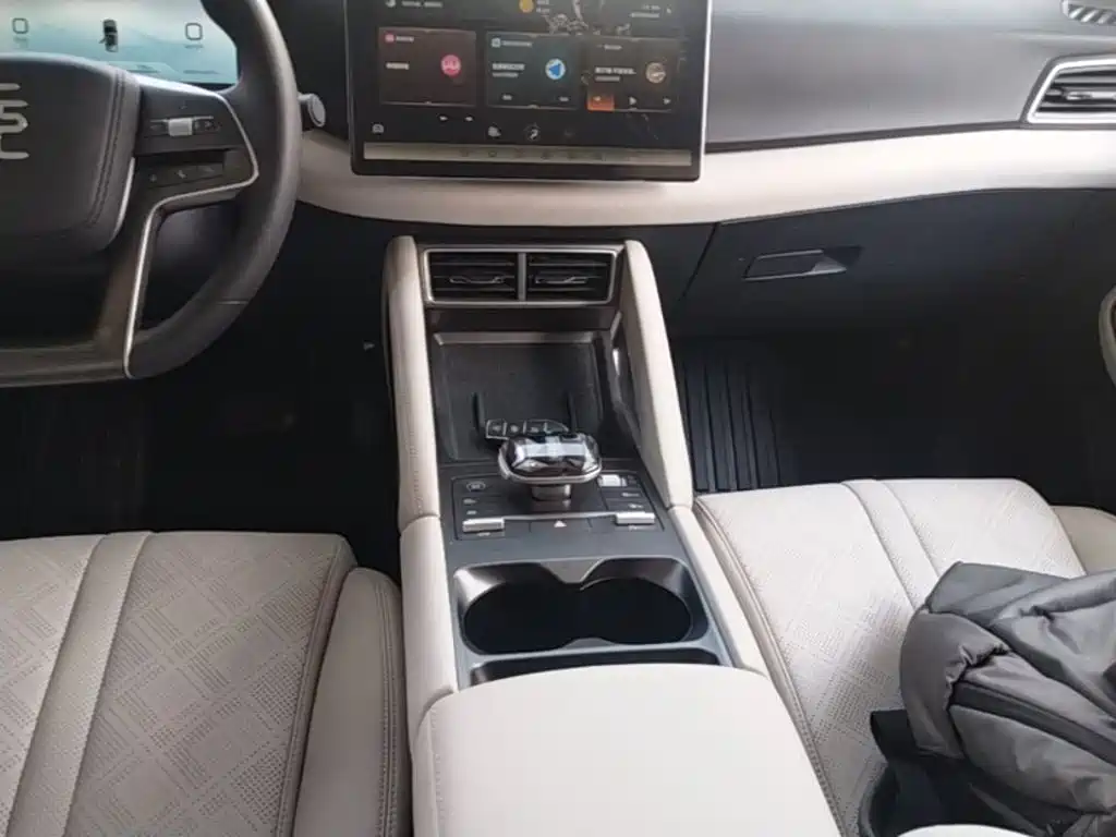 BYD Yuan UP — миниатюра 14