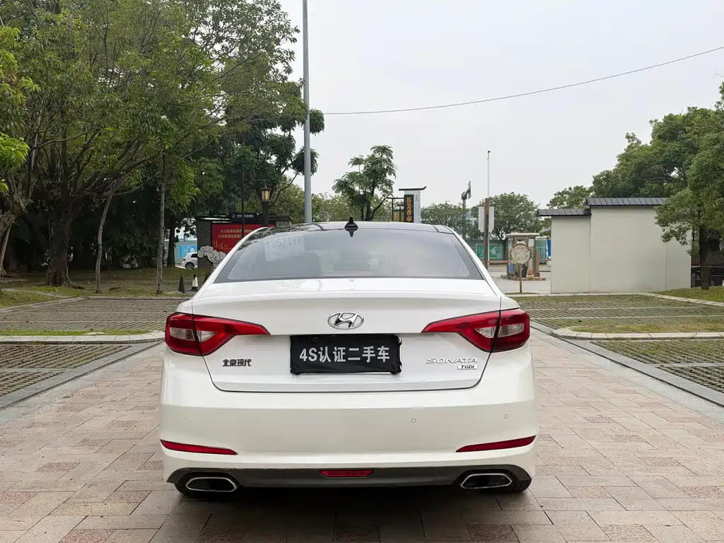 Hyundai Sonata — миниатюра 6