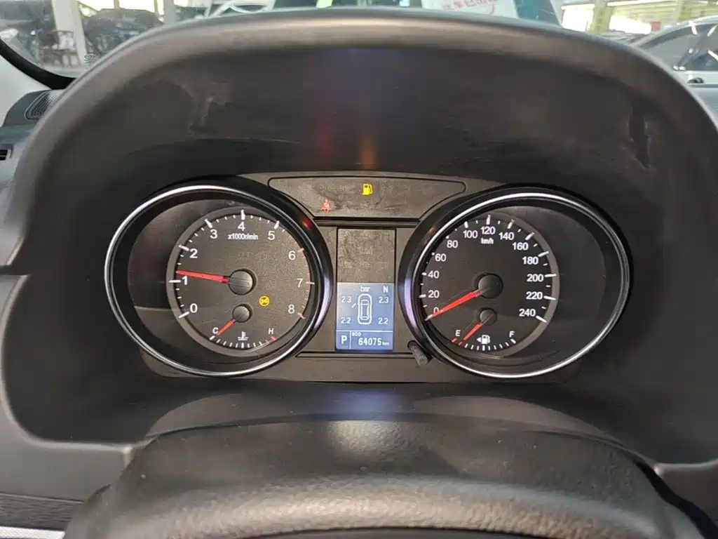 Haval M6 — миниатюра 12