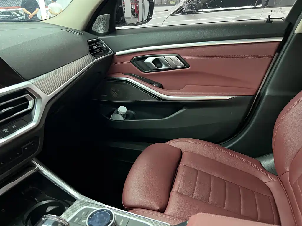 BMW 3 Series — миниатюра 7