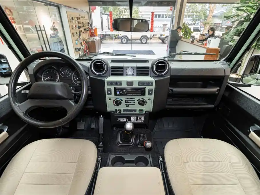Land Rover Land Rover Defender