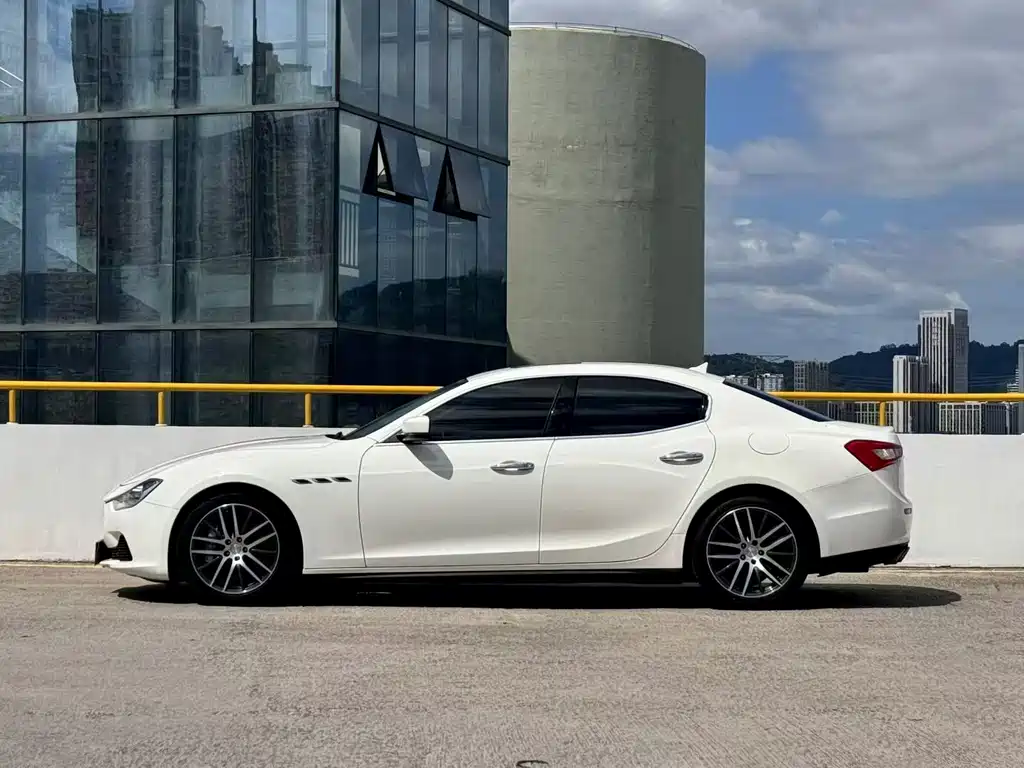 Maserati Ghibli — миниатюра 3