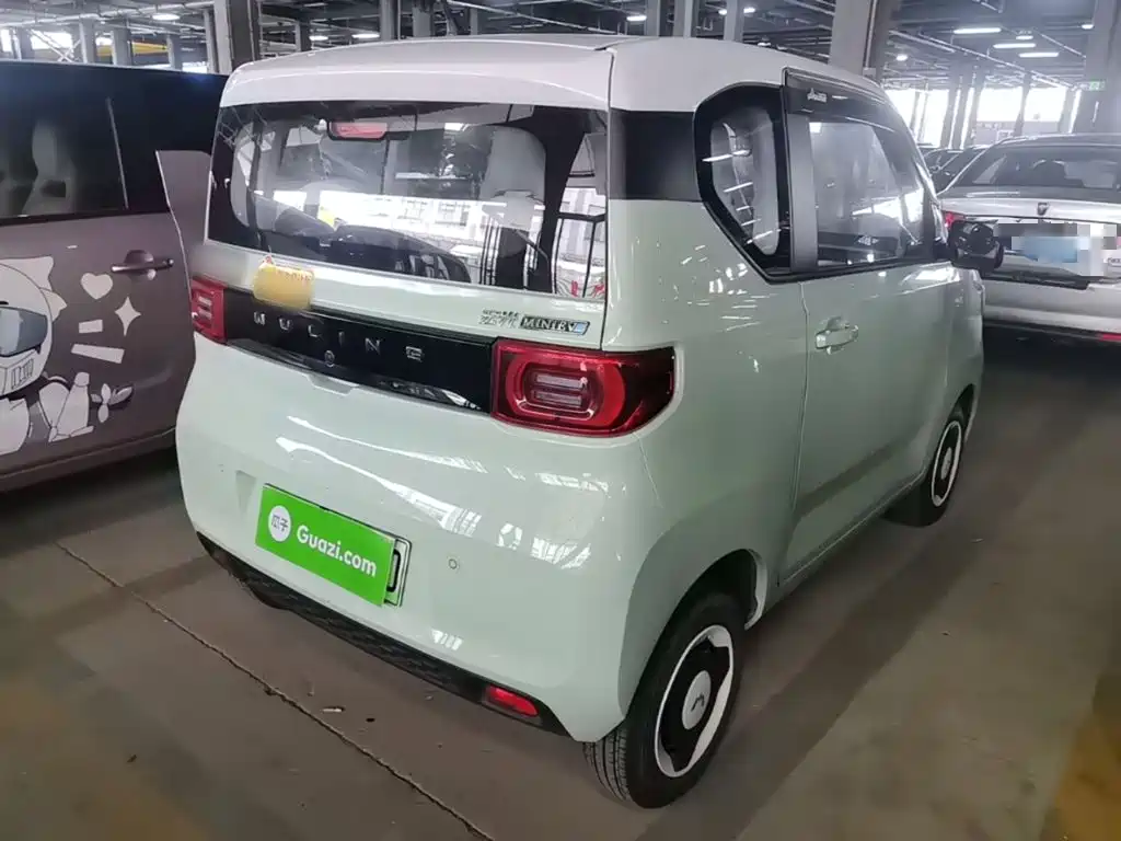 Wuling MINIEV — миниатюра 7