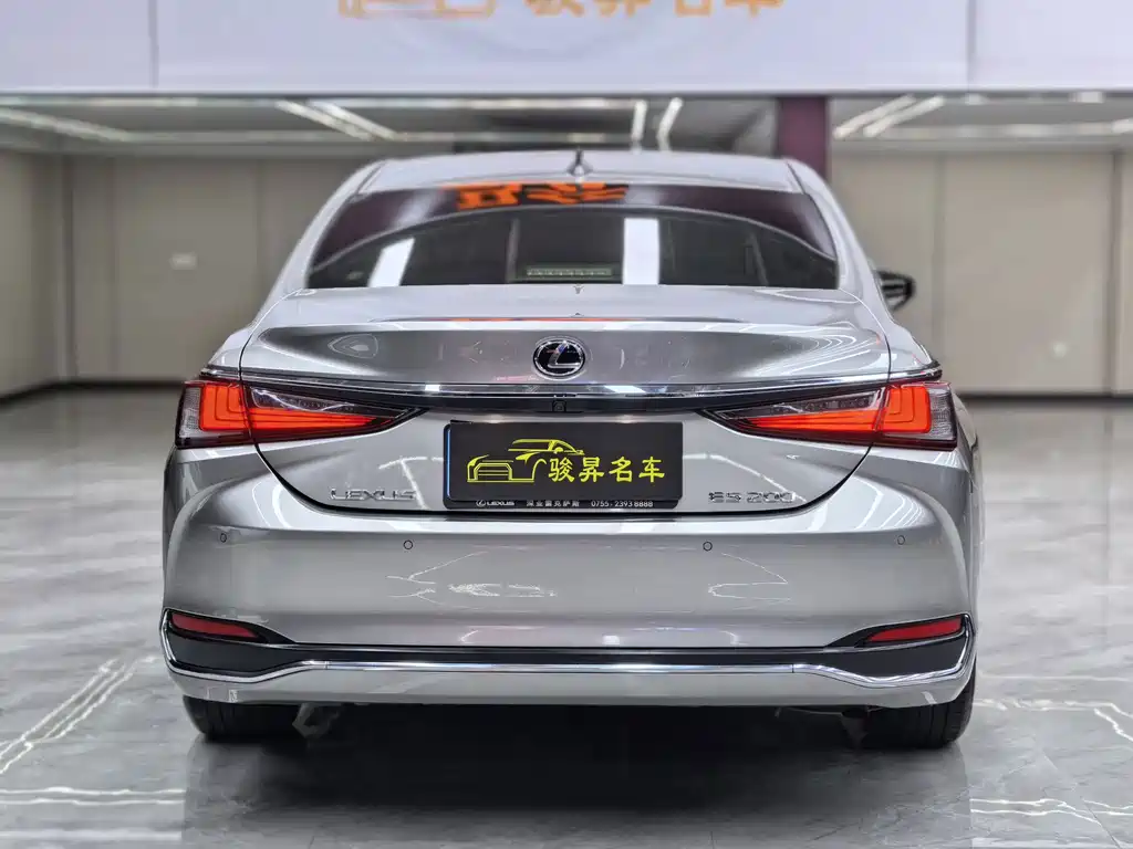 Lexus ES — миниатюра 5