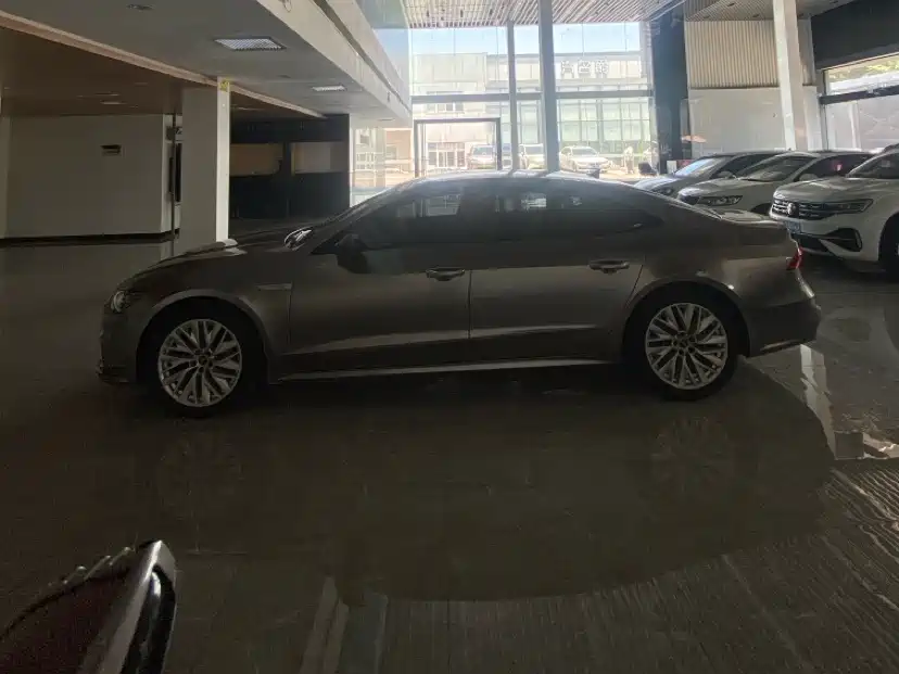 Audi A7L 2022 45 TFSI S-line