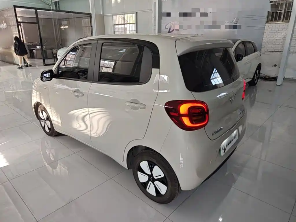 Wuling MINIEV — миниатюра 5