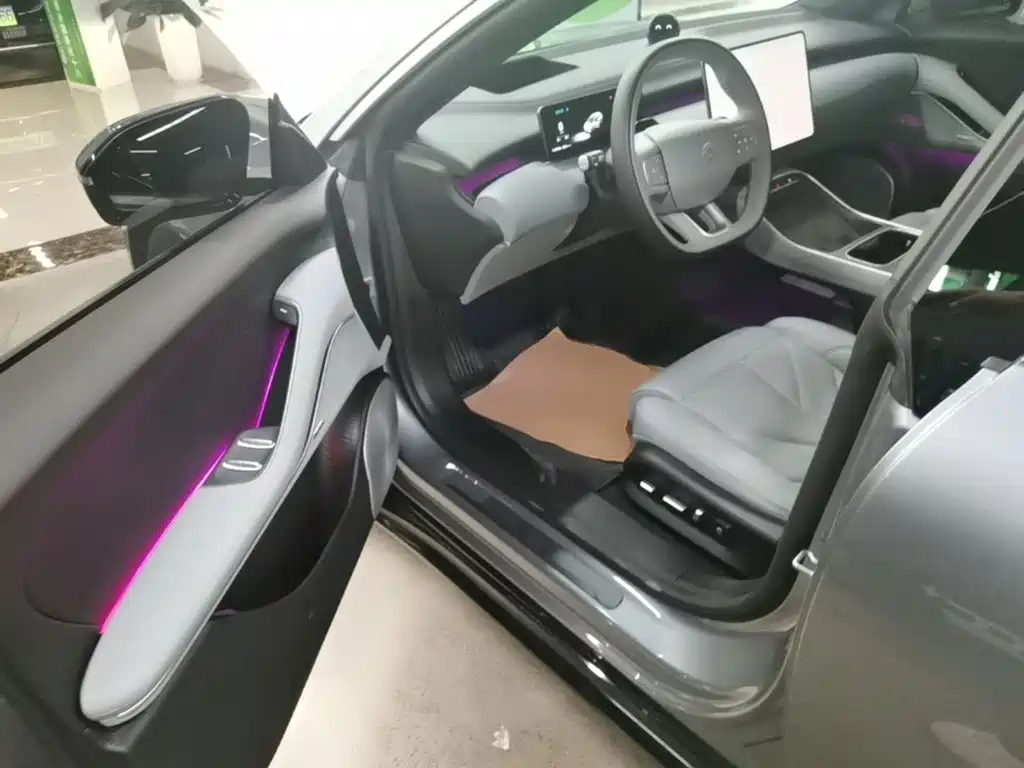 NIO ET5T — миниатюра 16