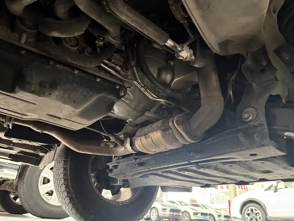 Mitsubishi Pajero (Import) — миниатюра 31