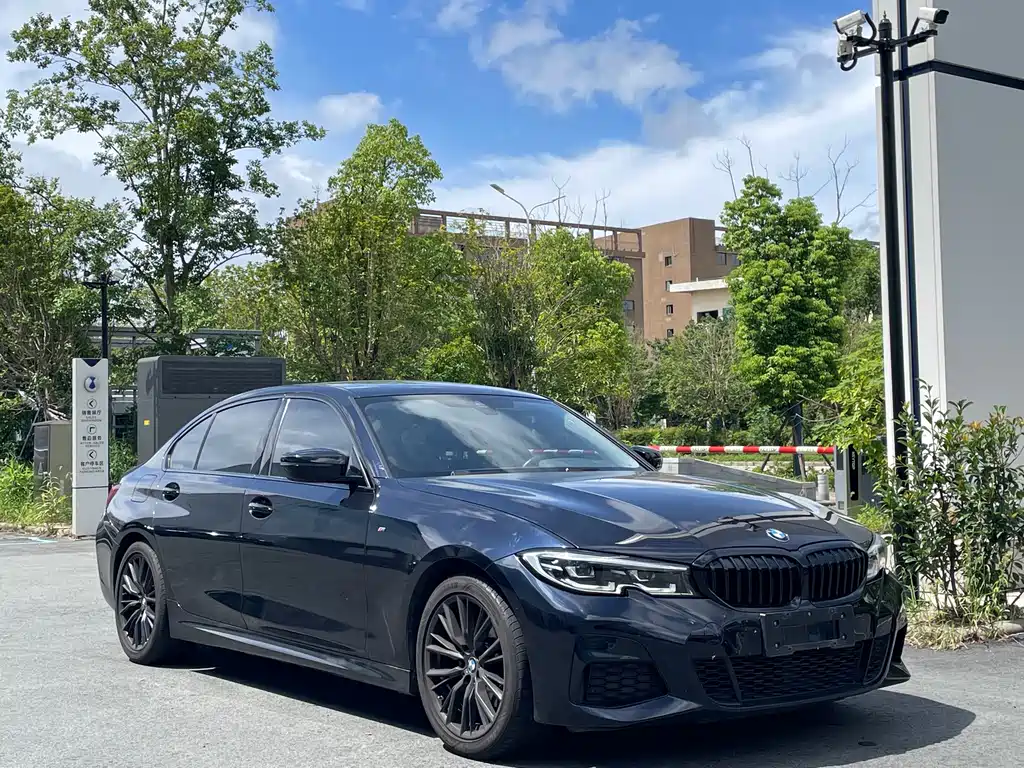 BMW 3 Series — миниатюра 3