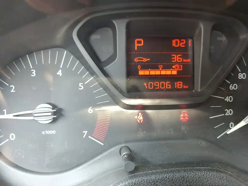 Citroen Elysee — миниатюра 13