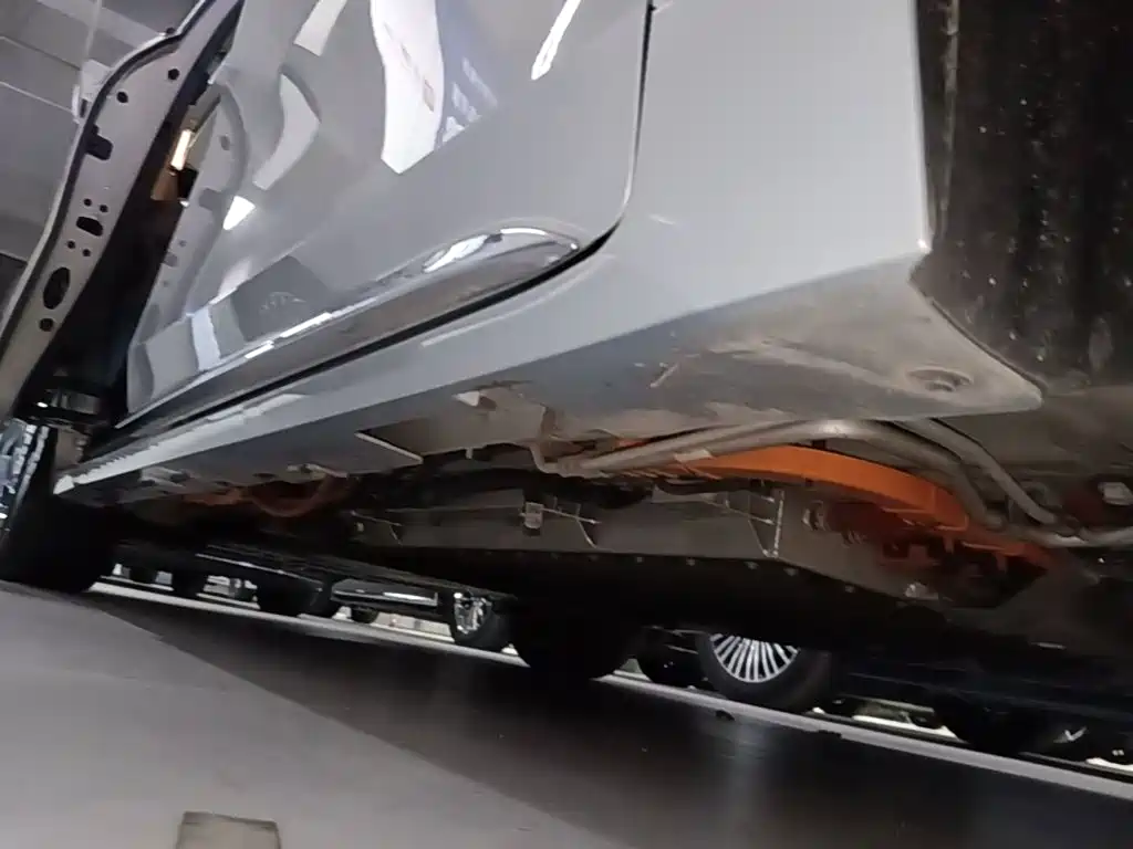 GAC Motor Trumpchi E8 PHEV — миниатюра 21