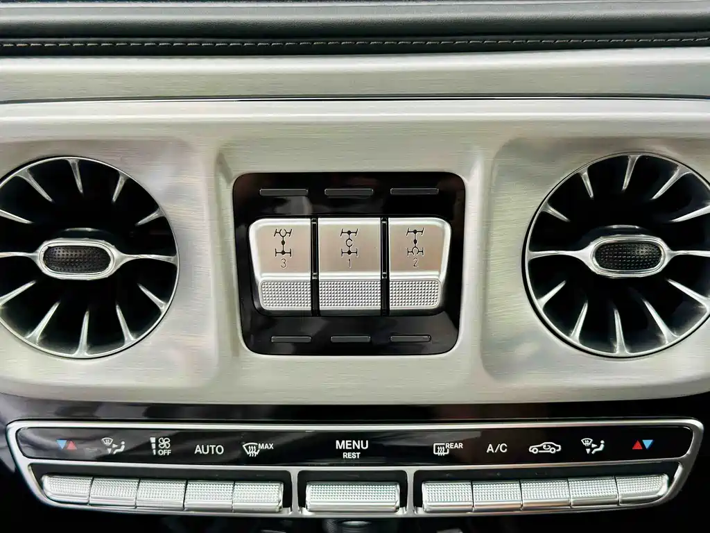 Mercedes-Benz G-Class — миниатюра 14