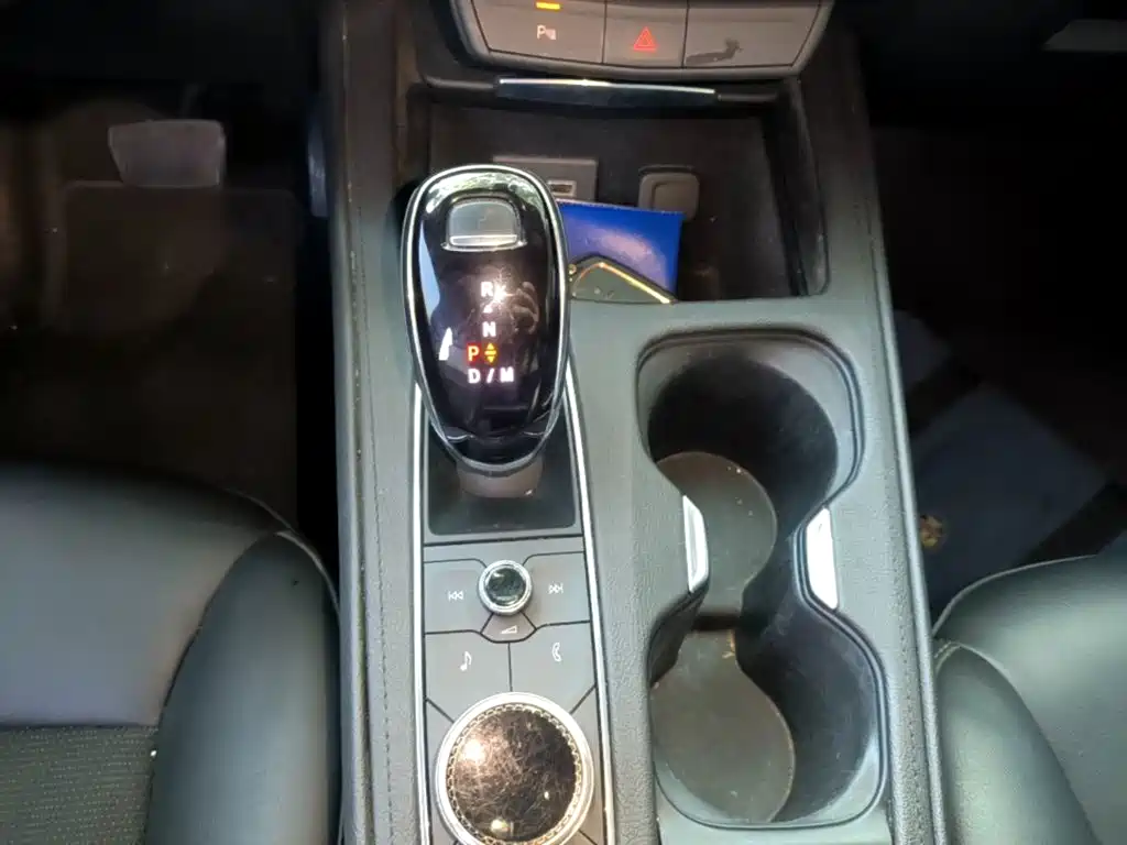 Cadillac XT4 — миниатюра 14