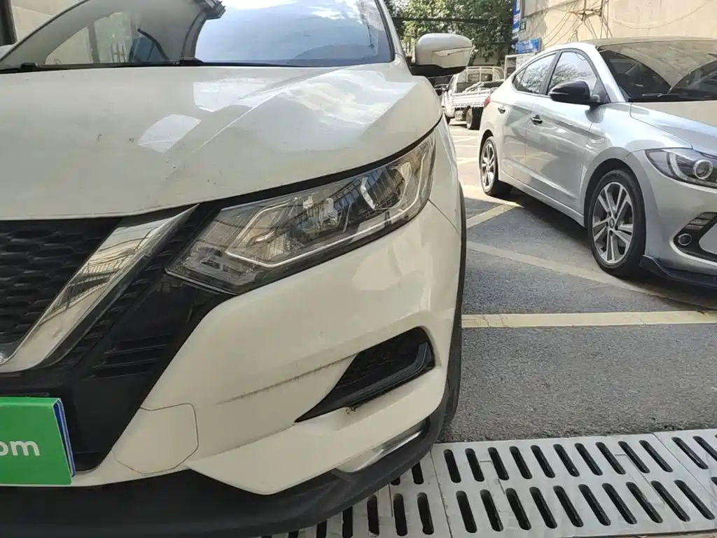 Nissan Qashqai — миниатюра 24