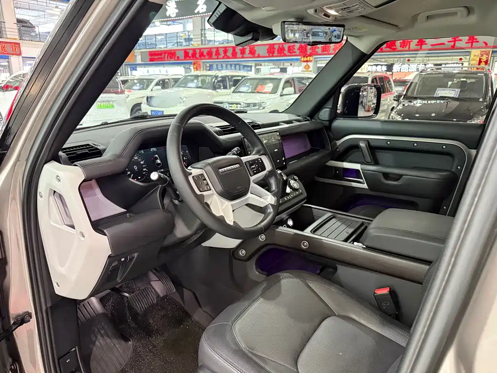 Land Rover Defender — миниатюра 9