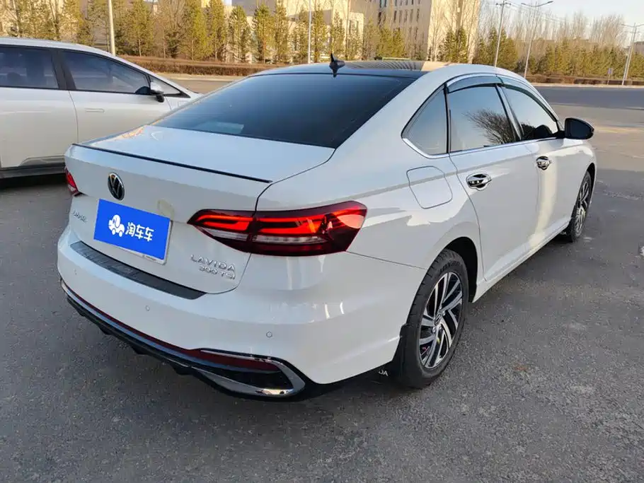 Volkswagen Lavida — миниатюра 3