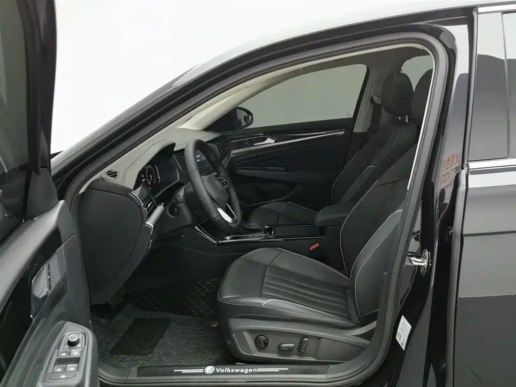 Volkswagen Passat 2023 330TSI Elite