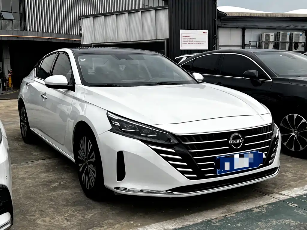 Nissan Teana — миниатюра 3