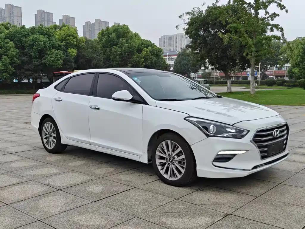 Hyundai Mistra — миниатюра 3