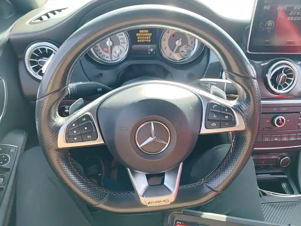 Mercedes-Benz CLA (Import) — миниатюра 11