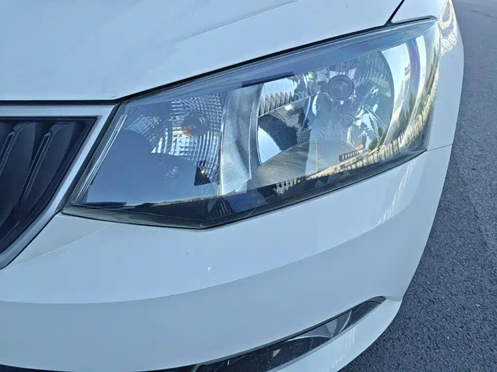 Skoda Fabia — миниатюра 24