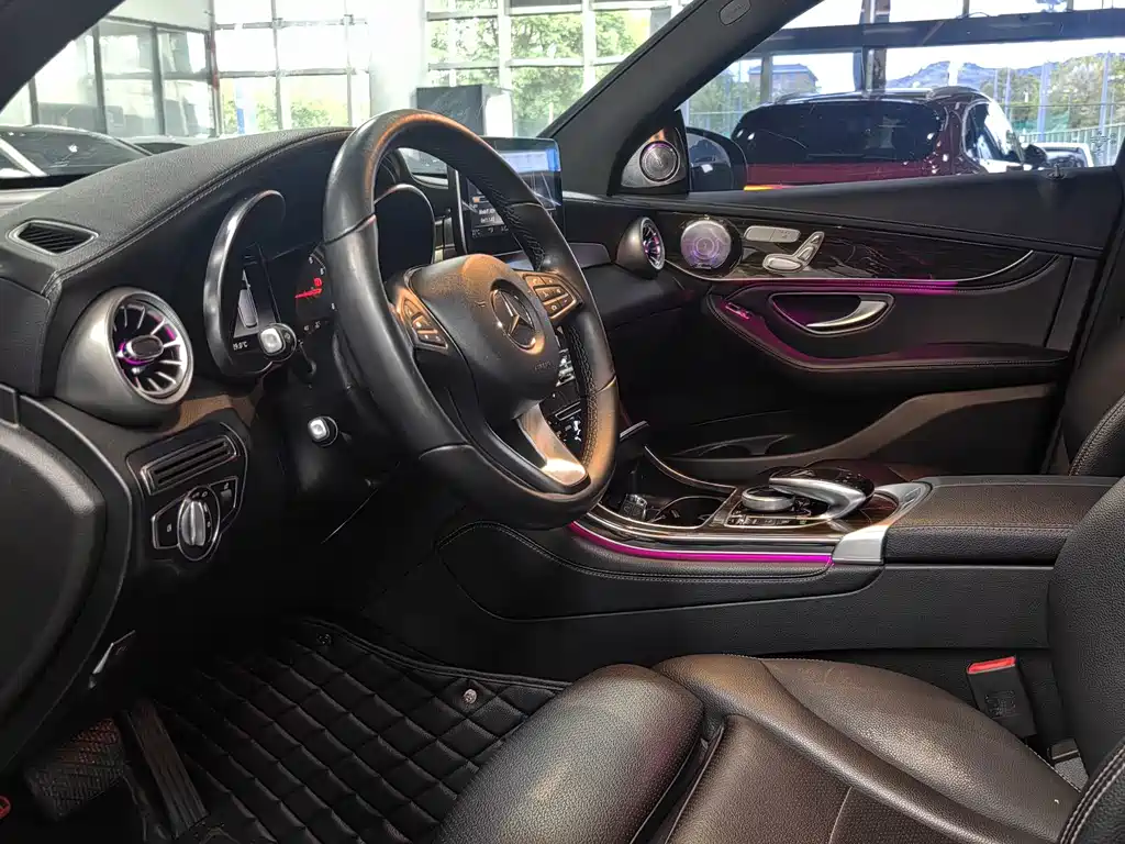Mercedes-Benz GLC — миниатюра 12