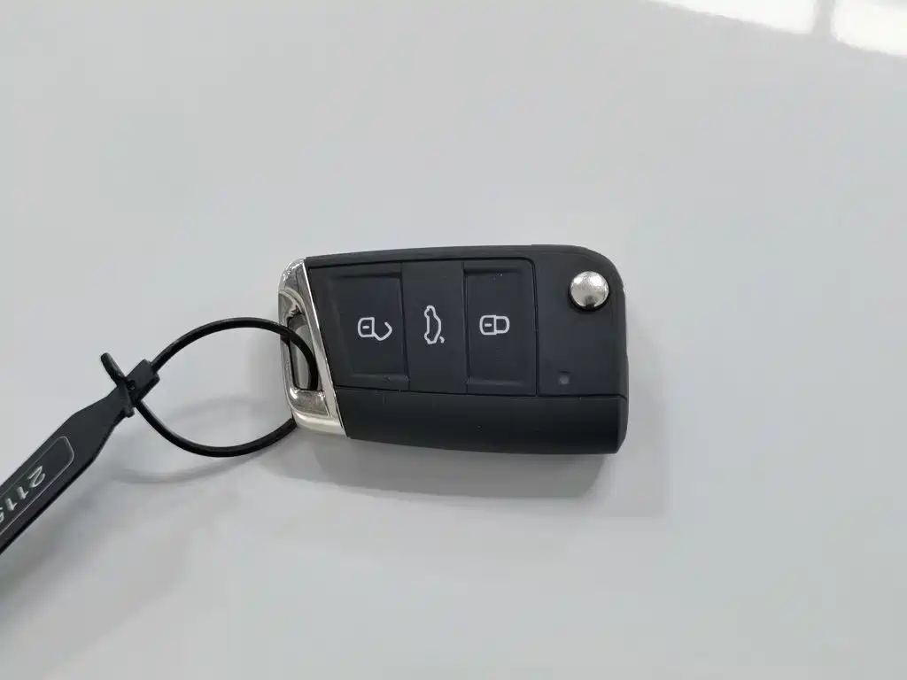 Volkswagen Tiguan L — миниатюра 19