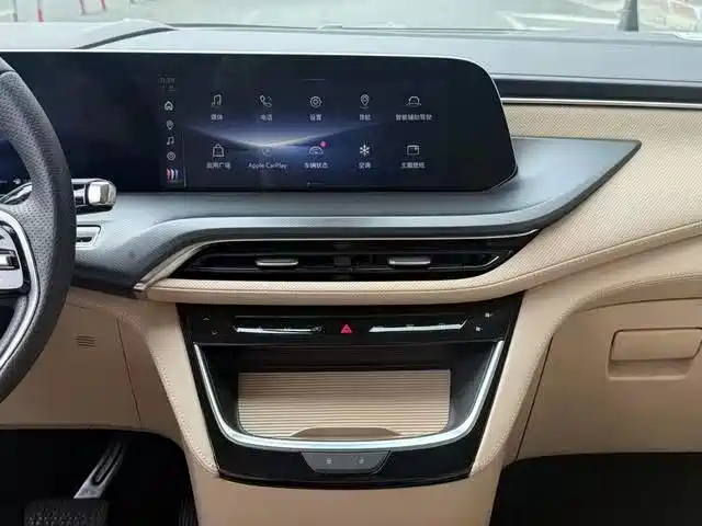 Buick GL8 Hybrid — миниатюра 16