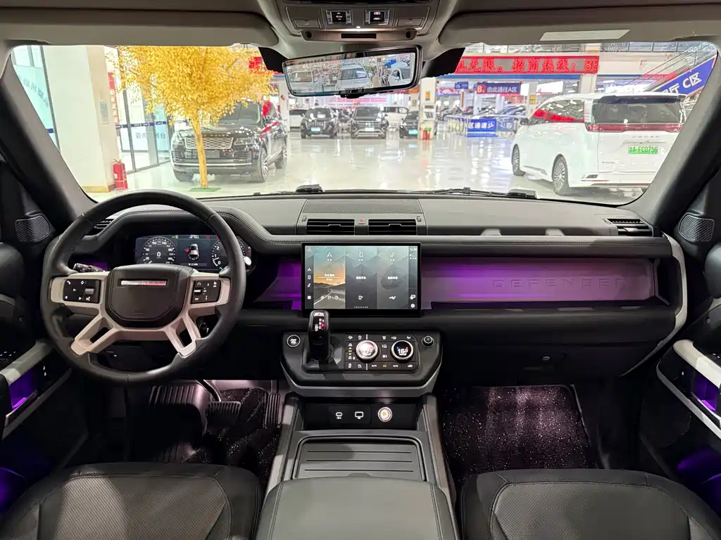 Land Rover Defender — миниатюра 11