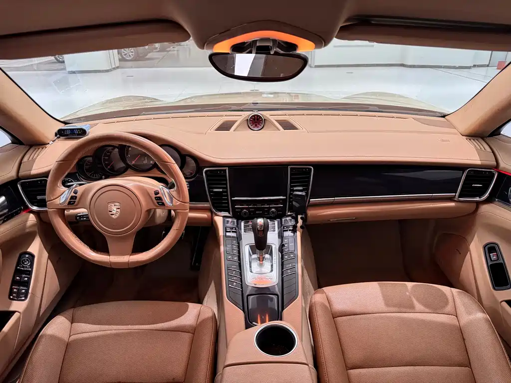 Porsche Panamera 2010 Panamera 4 3.6L