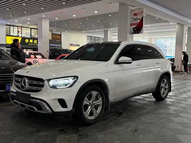 MERCEDES-BENZ GLC