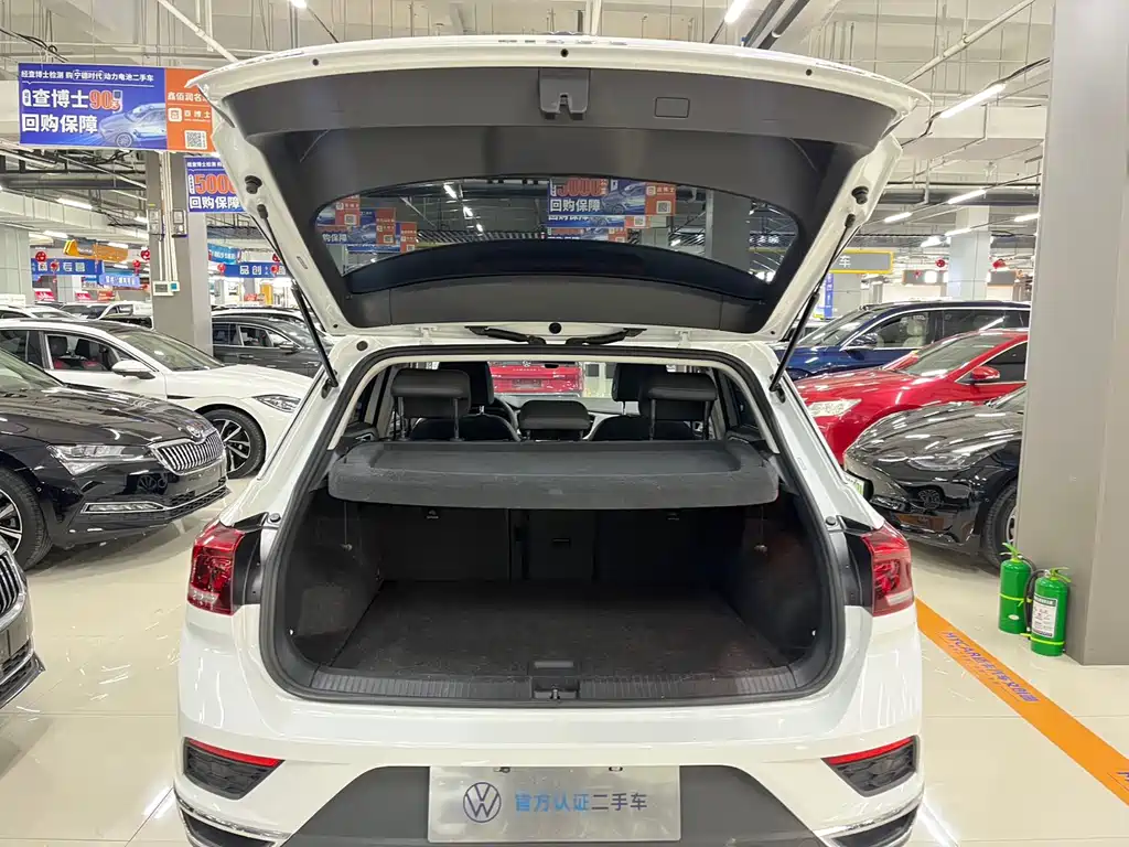 VOLKSWAGEN T ROC EXPLORING SONGS