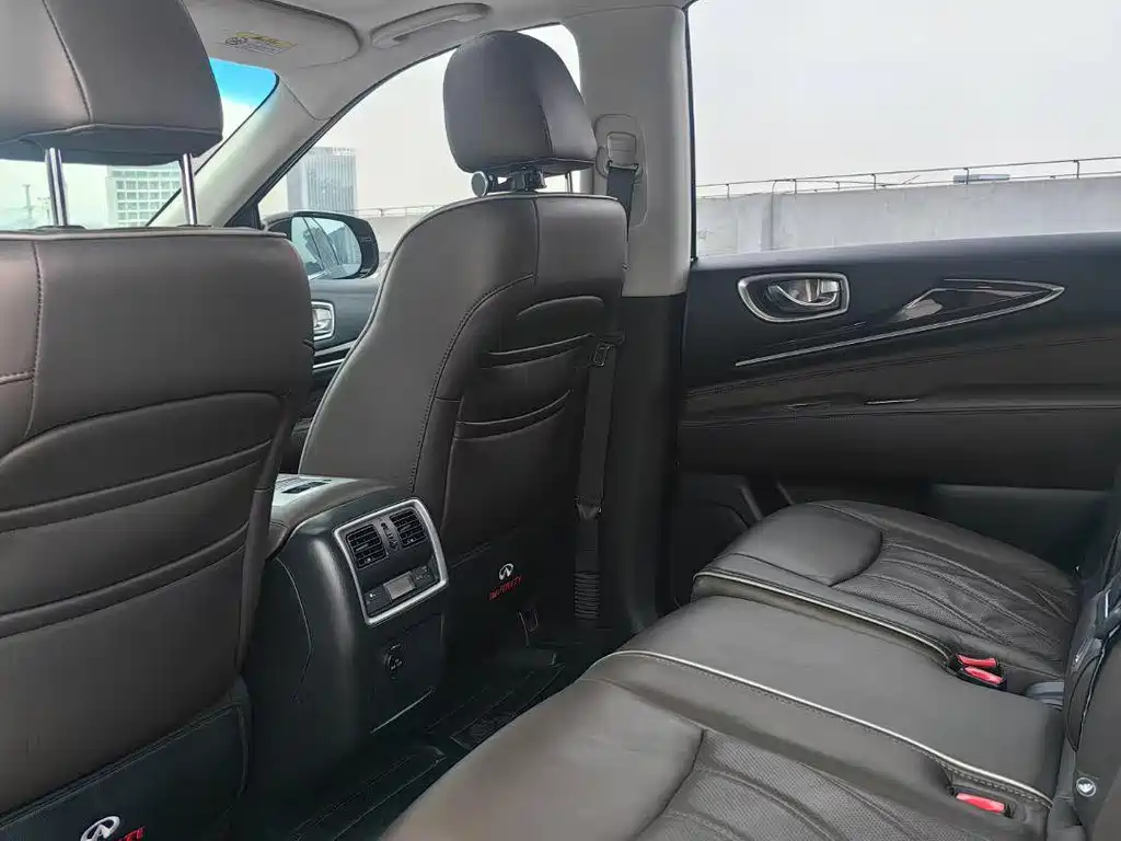 Infiniti QX60 (Import) — миниатюра 8