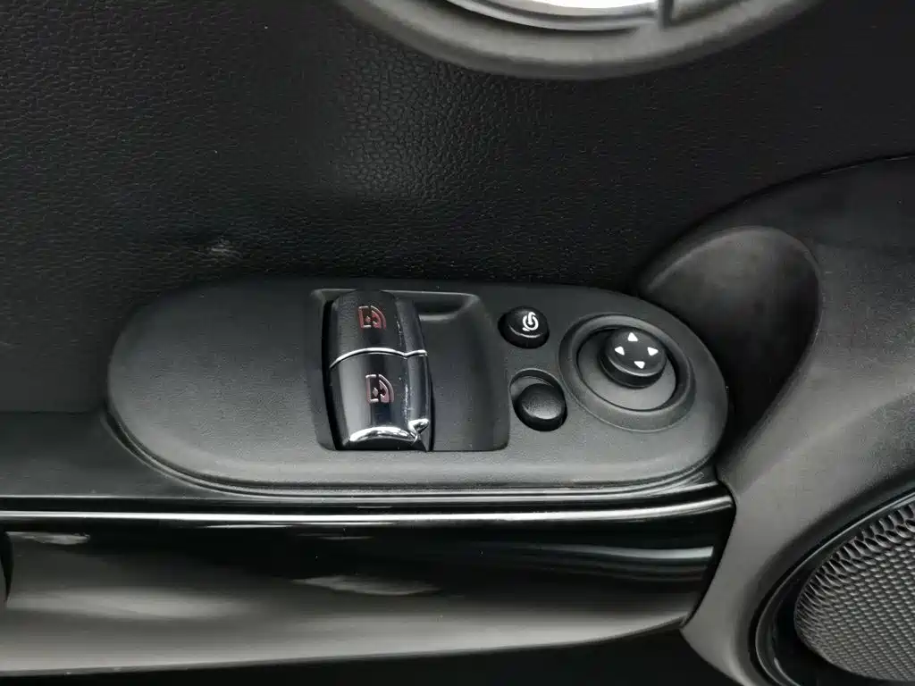 MINI Mini — миниатюра 9