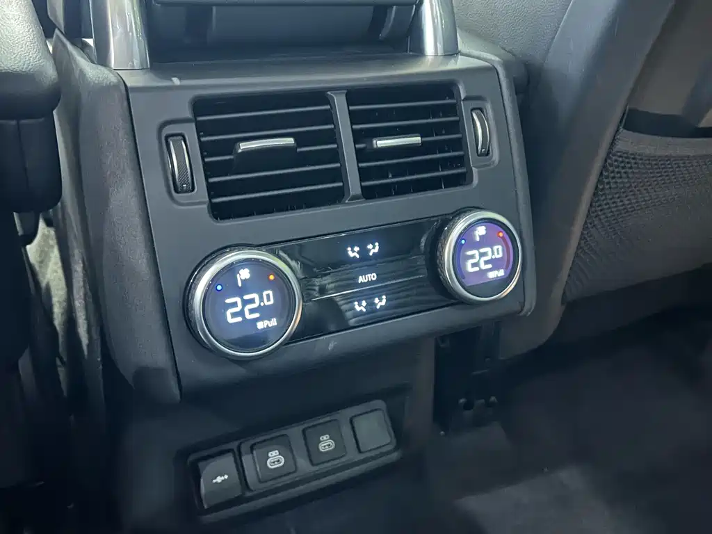 Land Rover Discovery — миниатюра 20