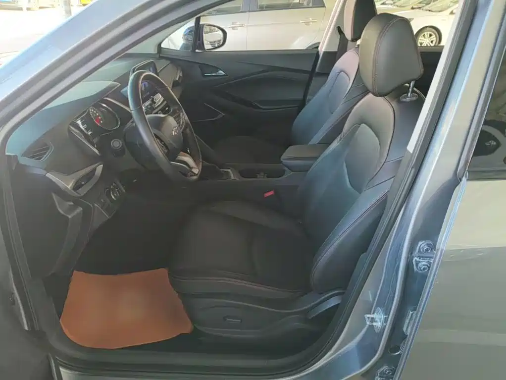 Chevrolet Volando — миниатюра 13