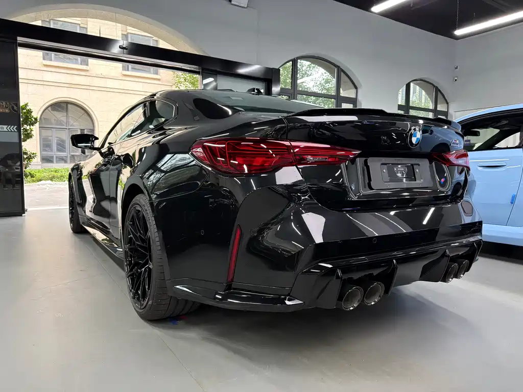 BMW M4 2024 M4 M xDrive