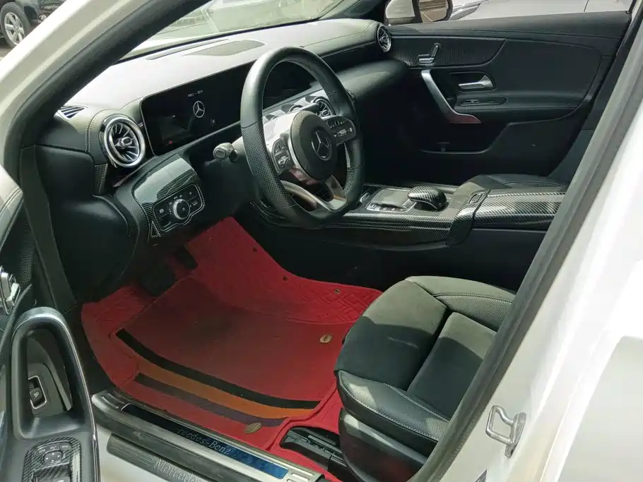 Mercedes-Benz A-Class — миниатюра 9