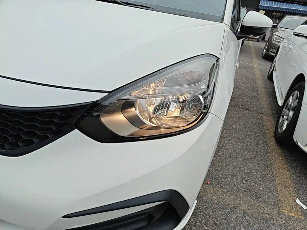 Honda Fit — миниатюра 24