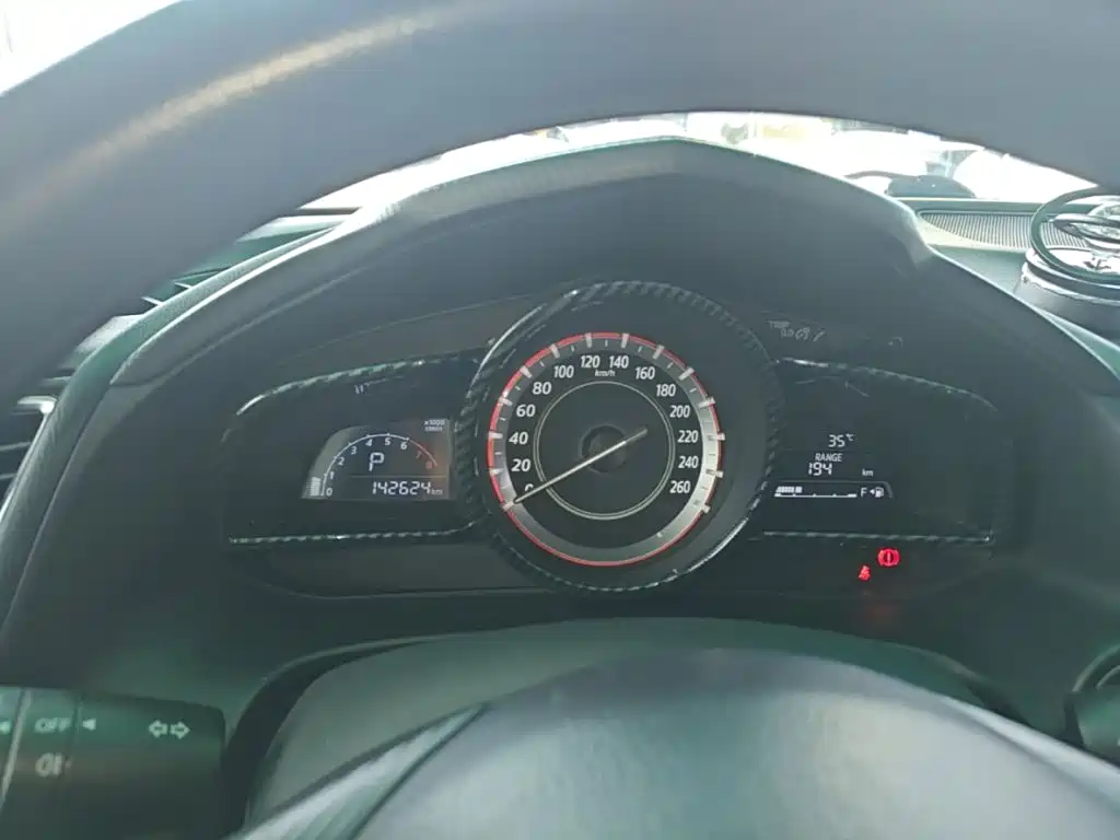 Mazda 3 Axela — миниатюра 12