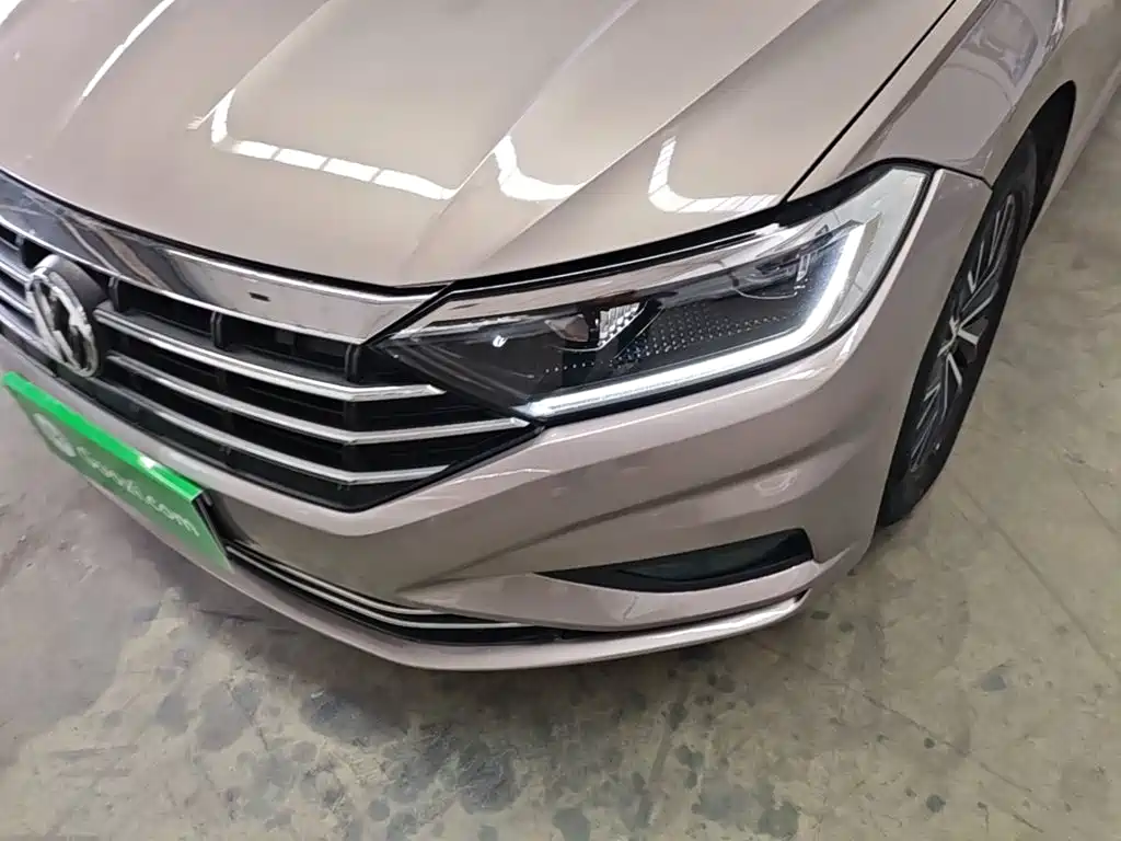 Volkswagen Sagitar — миниатюра 24